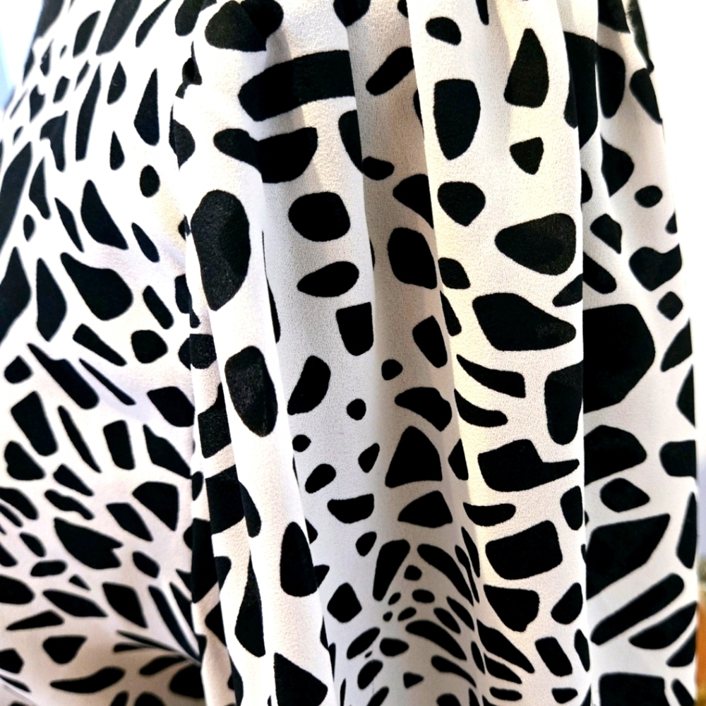 LOFT Animal Print V-Neck Blouse Balloon Style Sleeves sz Small - Picture 7 of 9